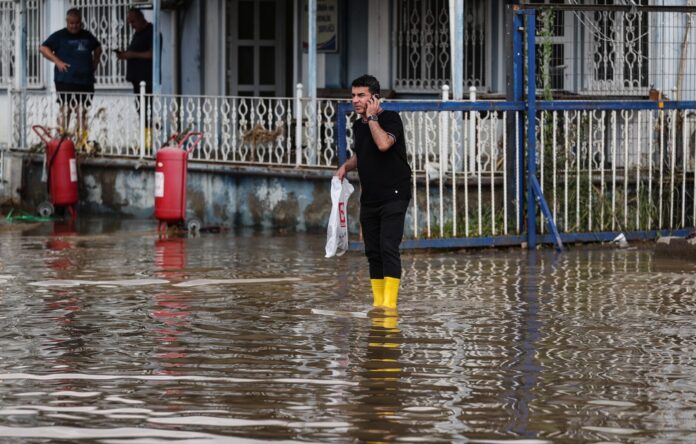 Two people killed in Istanbul's west districts flash floods
