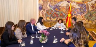 Силјановска-Давкова: Уставот не е само закон над законите, туку и општествен договор меѓу граѓаните и државата