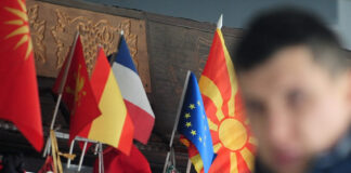Европа сака историја без политика, но преговарачката рамка го вели спротивното