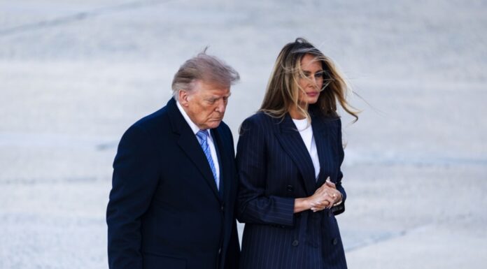 Трамп и Меланија му го честитаа 74. роденден на Путин