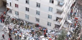Седумкатница се урна во Истанбул, пет лица спасени од урнатините