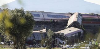 Најмалку 46 загинати во судир на два воза во Шпанија, има и голем број повредени